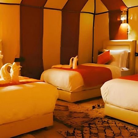 Sahara Traveling Camp Otel Merzouga Dış mekan fotoğraf