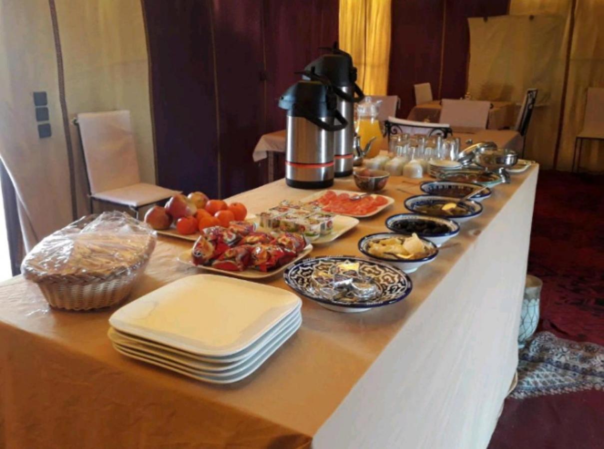 Sahara Traveling Camp Otel Merzouga Dış mekan fotoğraf