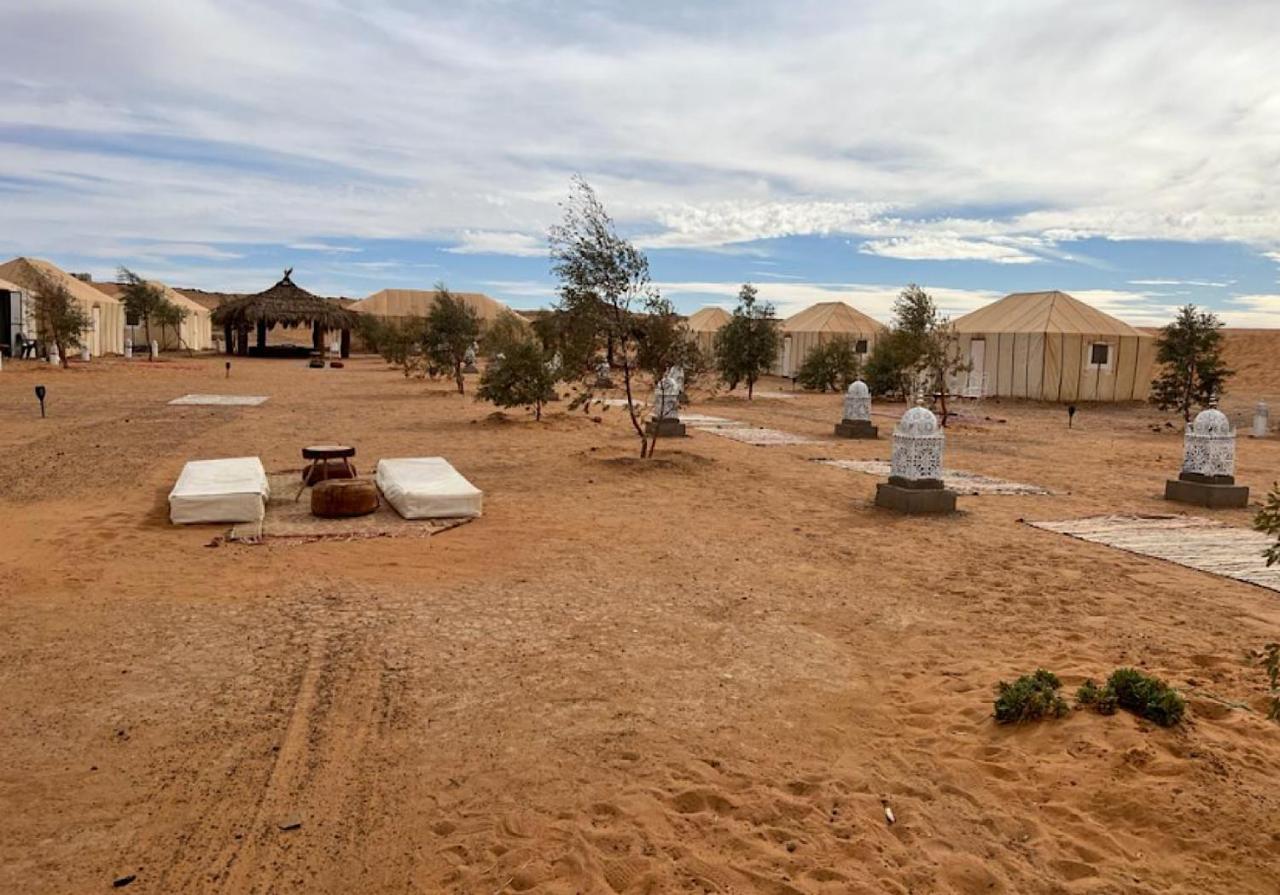 Sahara Traveling Camp Otel Merzouga Dış mekan fotoğraf