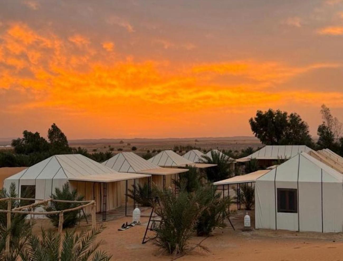 Sahara Traveling Camp Otel Merzouga Dış mekan fotoğraf