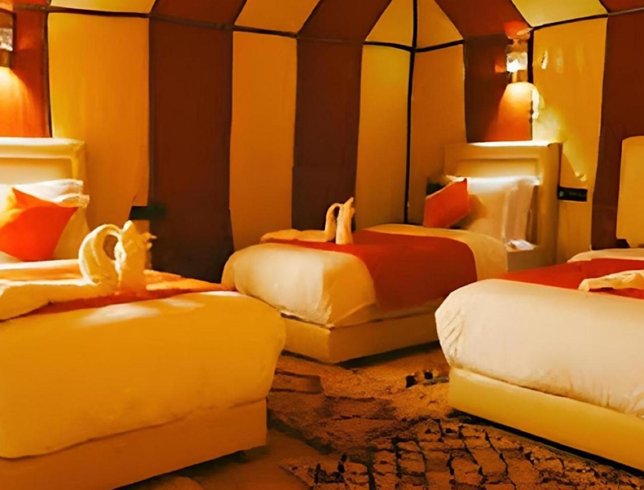 Sahara Traveling Camp Otel Merzouga Dış mekan fotoğraf